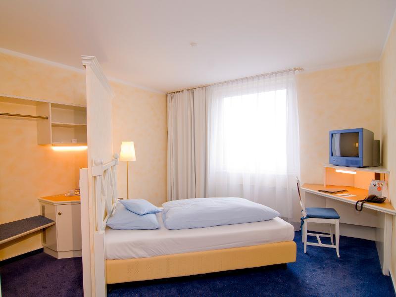 Dormero Hotel Hannover-Langenhagen Airport Exterior photo