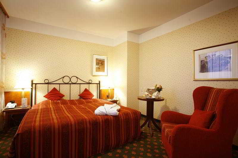 Dormero Hotel Hannover-Langenhagen Airport Room photo